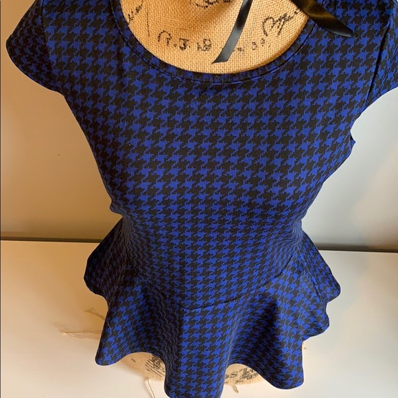 Peplum too - Picture 2 of 3